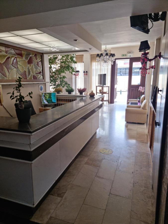 Esperia City Hotel 德拉玛 外观 照片