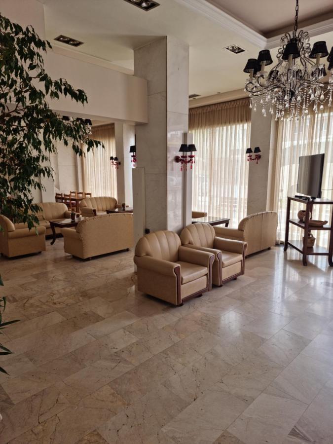 Esperia City Hotel 德拉玛 外观 照片
